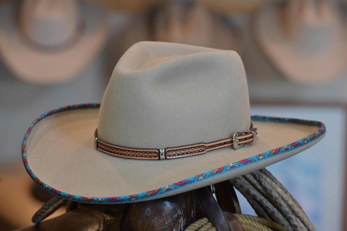 Sahara Western Hat with multicolor bound edge (7 1/8)